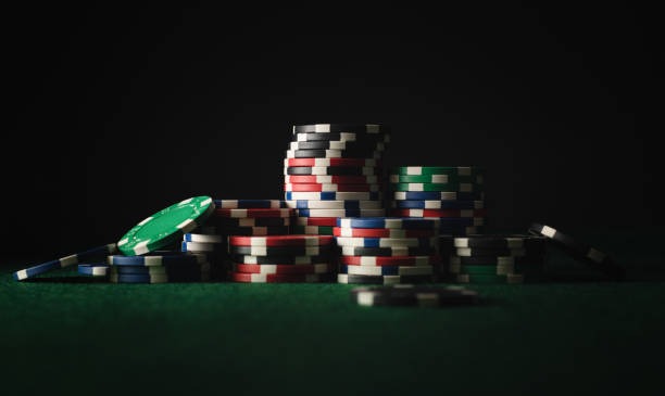 Showdown and hand comparison on kbj live Texas Poker table